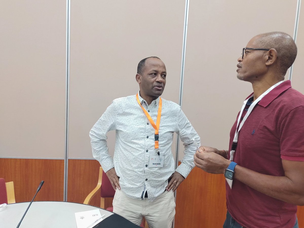 NiteroiSo's tweet photo. Happening now. Modern Breeding Project Steering Committee meeting . Nairobi, Kenyamodernbreeding #cropimprovement #thefutureofbreeding #breedingforimpact #partnershipforimpact #improvedvarieties #bigdata #research. @IITA_CGIAR @Bayer4Crops Networking experience for all. https://t.co/kH2u5dM6Hn