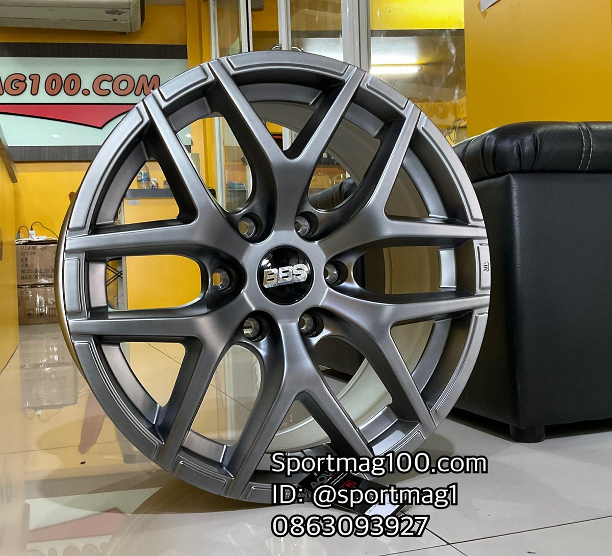 sportmag100's tweet image. ล้อแม็กใหม่สุดเบา #AOW18
สเปค 9-18นื้ว 6รู139 Offset35
ลายก้านวายสไตล์ #BBS ล้อเบา #FlowForming สำหรับ #H1

วงละ 6,500

#sportmag100 ลาดพร้าว
🆔 @sportmag1
🆔 sportmag1 
☎️ 0813012125 , 0863093927, 099165666
ราคายางเพิ่มเติม sportmag100.comยางรถยนต์/15-16/
ตจว. จัดส่งฟรี