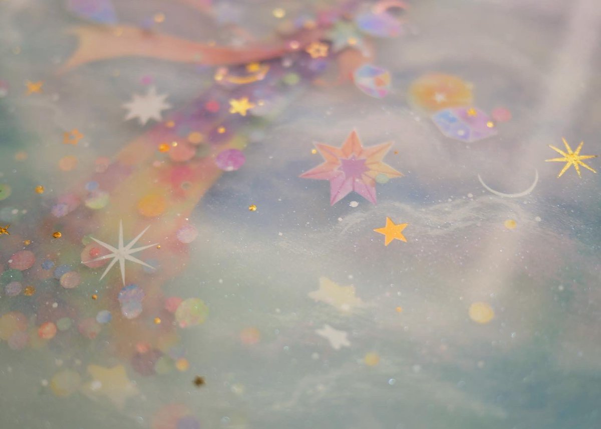 “Cosmic Garden”, mixed media resin, 13.5” x 13.5”inches. My solo show “Luminescence” @havengallery runs from Sept.24th - Oct.23rd 2022.

View the entire show here or link bio: havengallery.com/portfolio/mall…

To inquire on my last two available works, please email info@havengallery.com