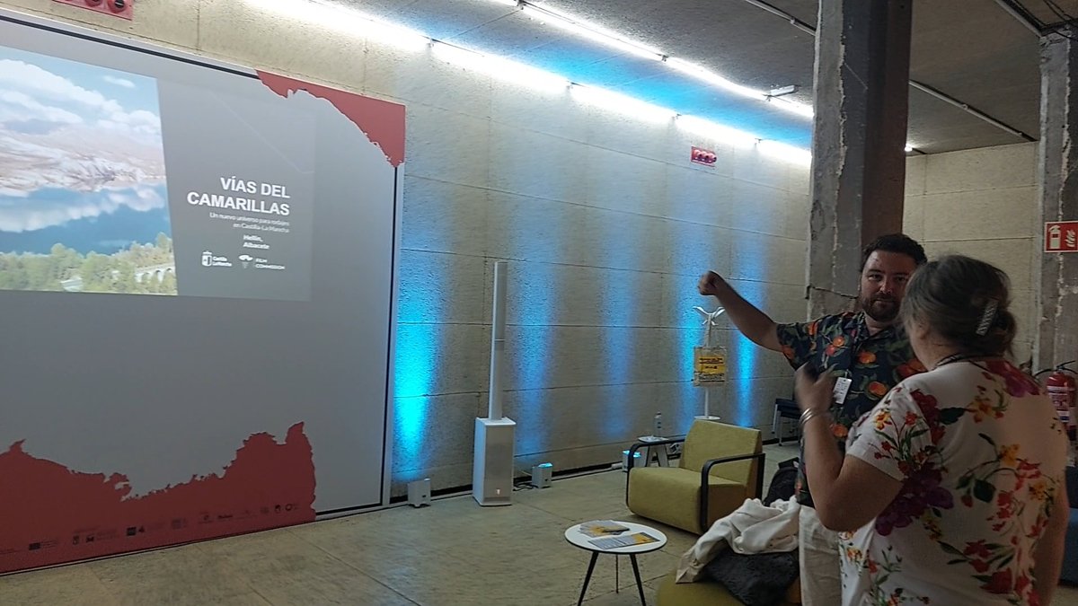 🎬 Gran jornada en <a href="/mataderomadrid/">mataderomadrid</a> disfrutando de ambientazo de <a href="/iberseries_pi/">Iberseries & Platino Industria</a> y posicionando las vías del Camarillas, Hellín, como escenario de rodaje con <a href="/Lopeziniestamj/">María Jesús López In</a> 

💪 ¡Qué grandes charlas con cracks, <a href="/Isma_Olivares/">Ismael Olivares</a> <a href="/PROSONARTE/">Prosonarte</a> y <a href="/Mike4Film/">Mike Villanueva</a> Film Commision CLM!