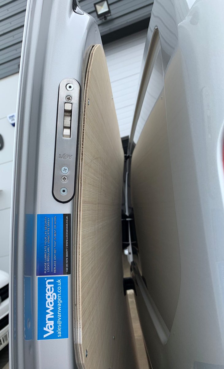vanwagenuk's tweet image. Ford Custom L1 H1 Limited

Popped in last week for some extras👌🏻

✅Full Plywood Lining
✅L4V Hook Dead Locks
✅Genuine Rubber Mats

#protectmyvan
#securitylocks #hooklocks #vansecurity #vanrubbermats
#vanwagen #deadlocks #customercare #plywoodlining #fordcustom
