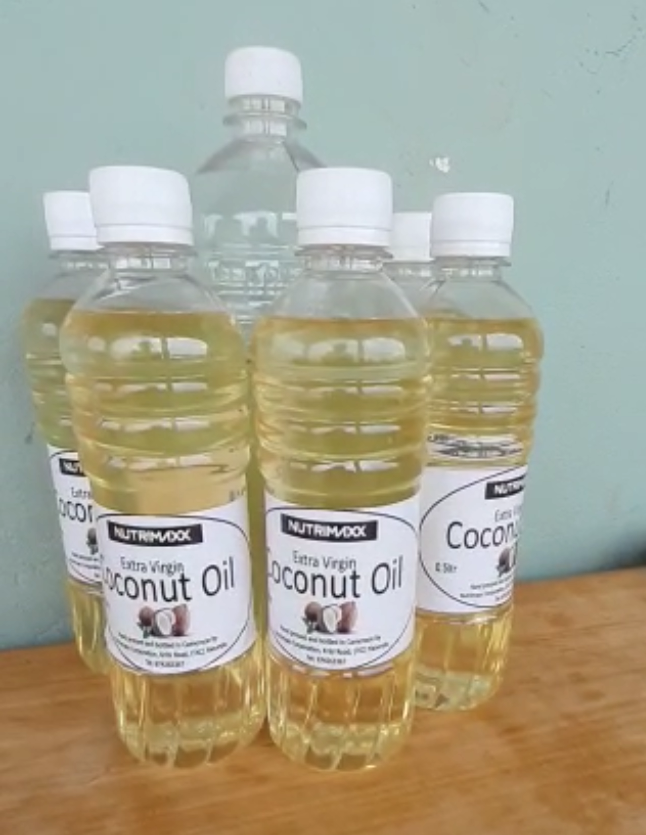 NtalaShow's tweet photo. Looking for cholesterol free oil? Try nutrimaxx coconut oil... details https://t.co/KVIzOJS346

#HealthyEating 
#cholesterolfree

@bimi_Consulting 
@muyangcorner 
@NtalaShow https://t.co/49d0Fv71KL