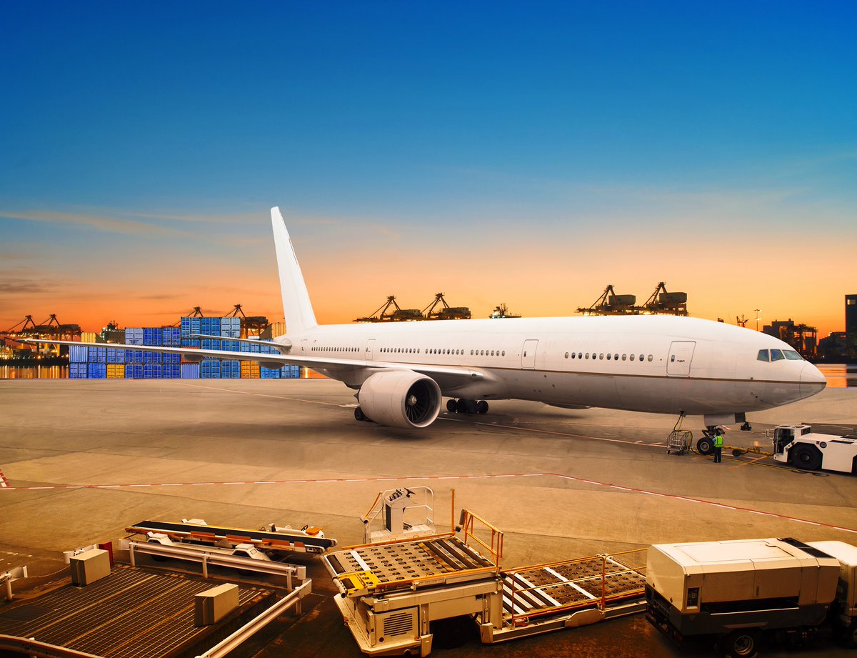 ATEN_Int's tweet photo. An air cargo service supplier needed an AV signal distribution and video wall solution for its cargo center. Learn how ATEN met this challenge in our latest case study: https://t.co/UQfi3KbTk4

#ATEN #videowall #proav #aircargo #airport #surveillance #modularmatrix #kvm https://t.co/DpAW1454oV