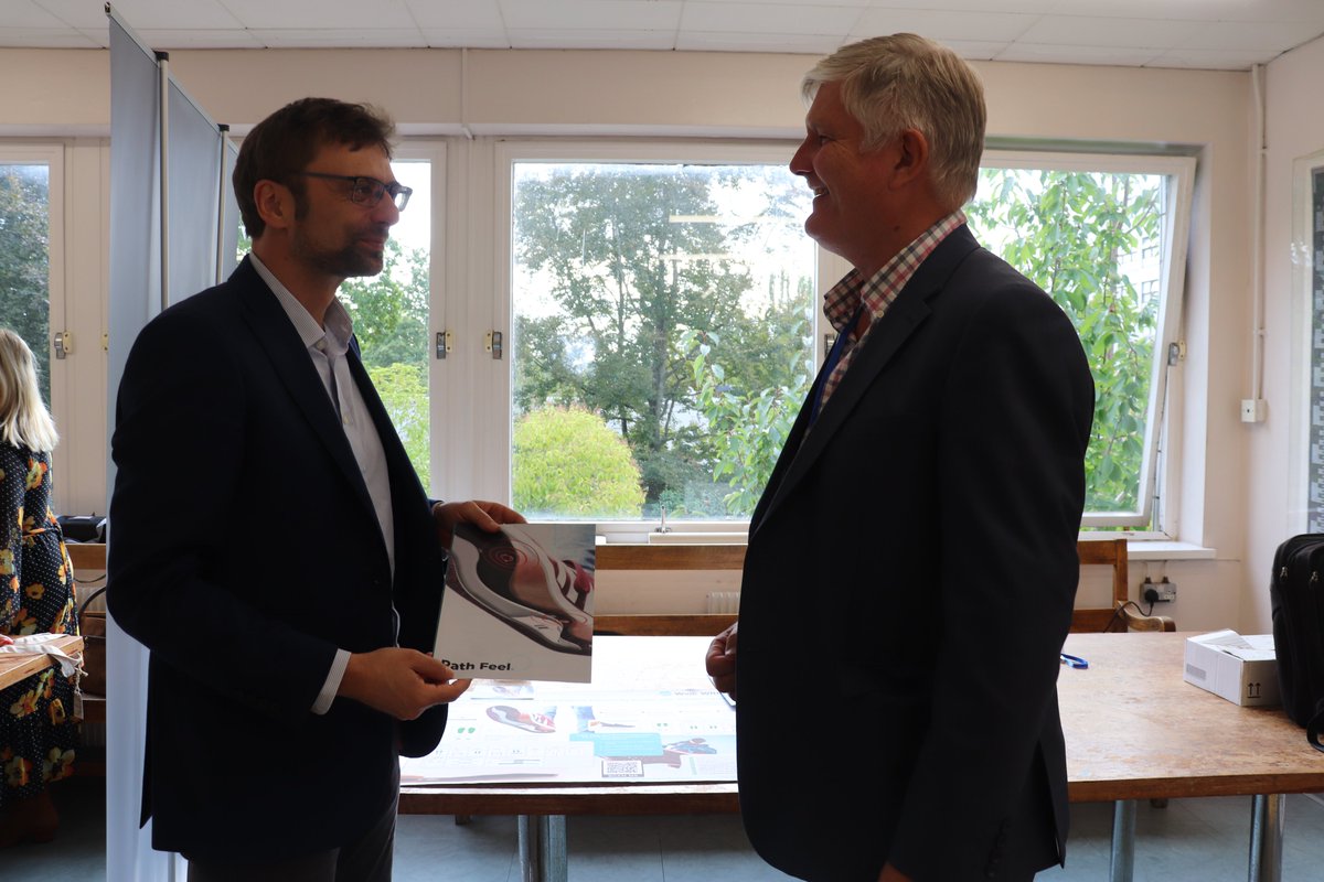 walkwithpath's tweet photo. Last week Luke was in Oxford to present #PathFeel at @thehilloxford Remote Monitoring Showcase at the John Radcliffe Hospital. Thank you very much for inviting us.

If you missed us there, contact us on info@walkwithpath.com. https://t.co/GAojufmZTJ