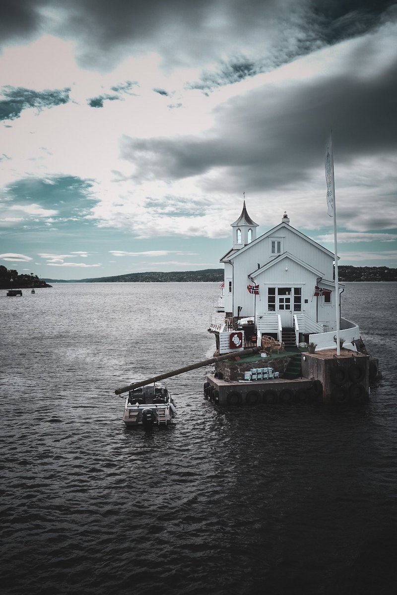 mythiXTrinity's tweet photo. Le fjord d’Oslo. #Trinitrip 🇳🇴 https://t.co/6T1KFqYOIo