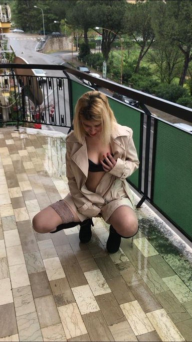 I m online now in chaturbate come on guys https://t.co/aYCSLMjnjK https://t.co/utIQxaI5ml<a href="/tag/mvsales"class="tags"><span>#mvsales</span></a>