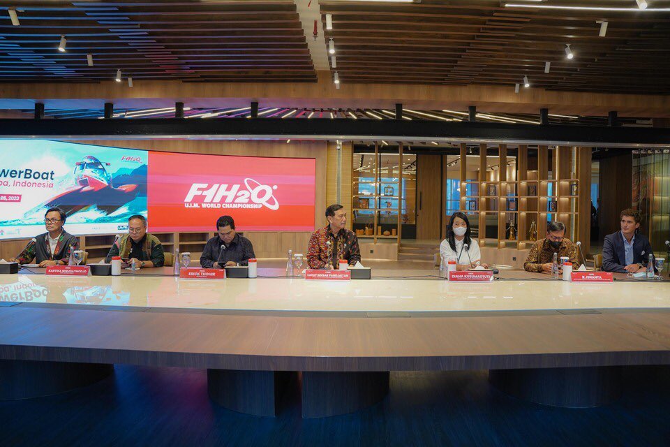 F1H2O™ tweet media