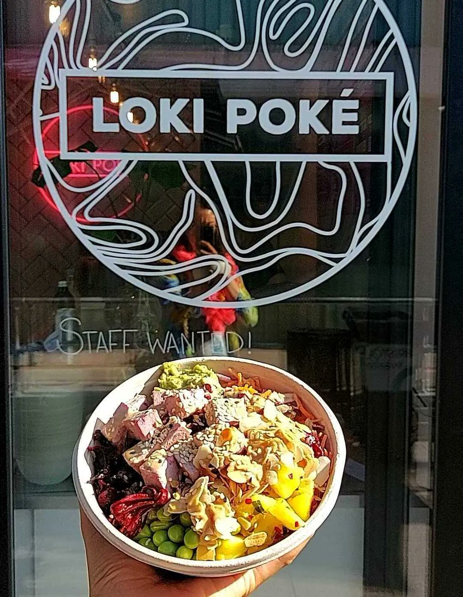 It's international poké day today! 🍚 So here's a nice picture of a poké bowl outside our @WappingWharfBS1 store. Perfect excuse to come grab lunch from us later :) Order for delivery from 12 every day 🛍️ buff.ly/3rfYWeg