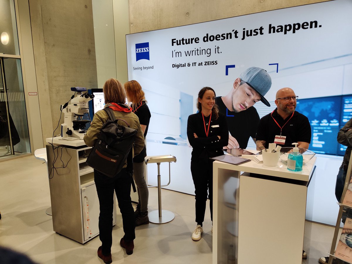 We from #Zeiss Corporate Research are showcasing our research this week at the German Conference on Pattern Recognition (#GCPR). Don't miss your chance to experience hands-on machine learning with a microscope! If you're not into microscopes, we also work in a lot of other areas.