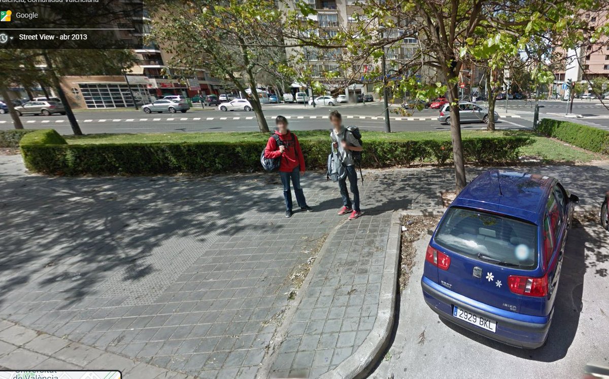 carcercor's tweet photo. 2ª vez en Google Street View. En esta última, no me colgaron un fotón posando una vez me di cuenta que se trataba del coche de google. https://t.co/a3d6pZeUxR