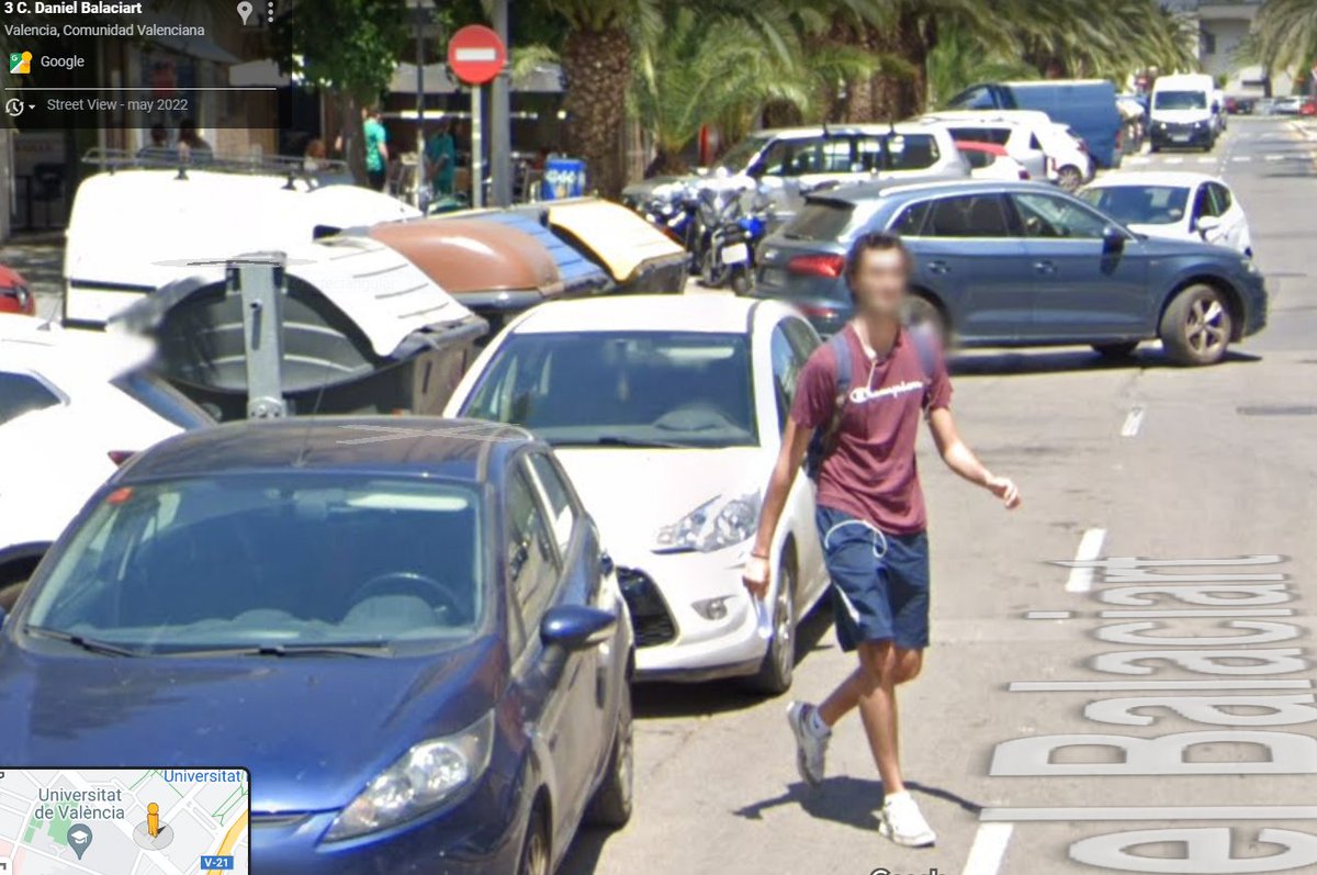 carcercor's tweet photo. 2ª vez en Google Street View. En esta última, no me colgaron un fotón posando una vez me di cuenta que se trataba del coche de google. https://t.co/a3d6pZeUxR