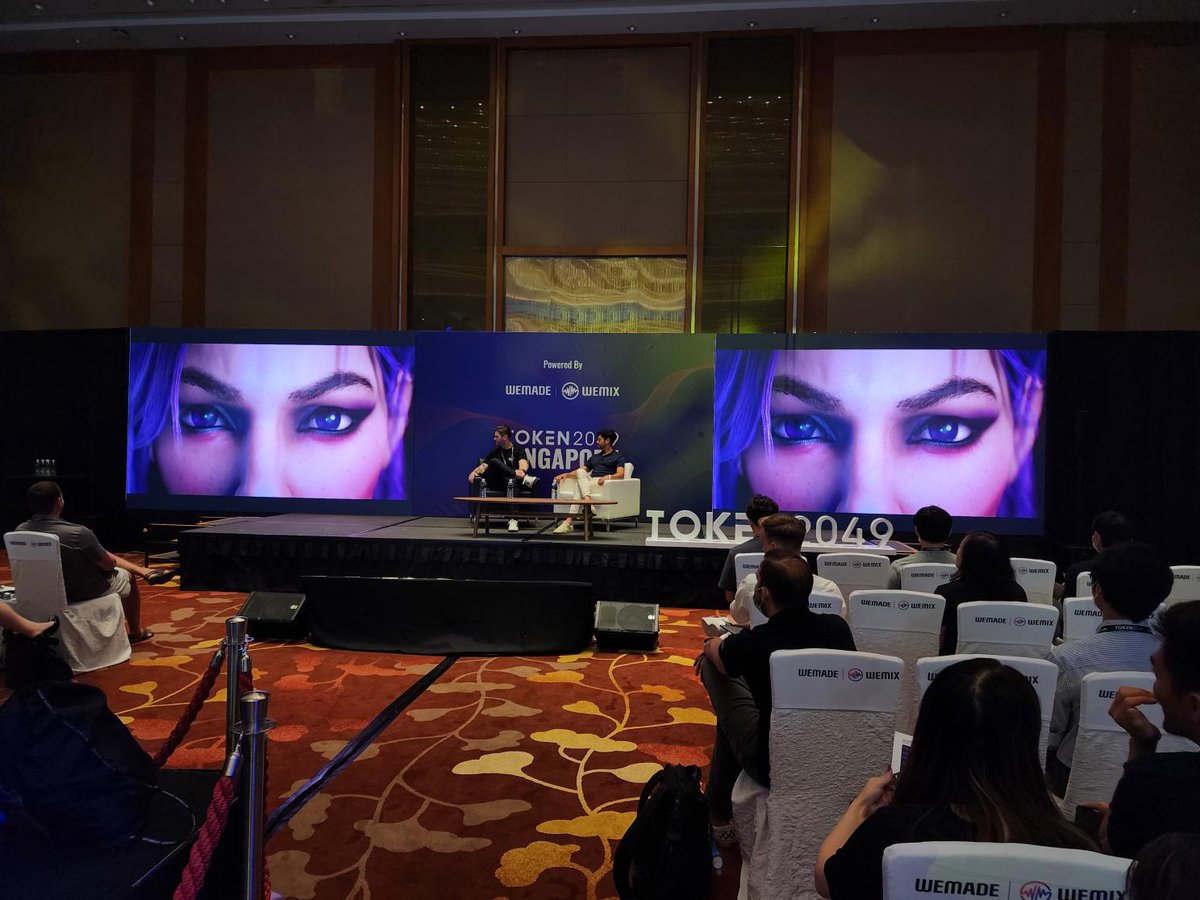illuviumio's tweet photo. We love seeing Illuvium everywhere!🤩

Our CEO, @KieranWarwick presenting the game at @token2049 in Singapore 🔥 https://t.co/cfRDJNNhId
