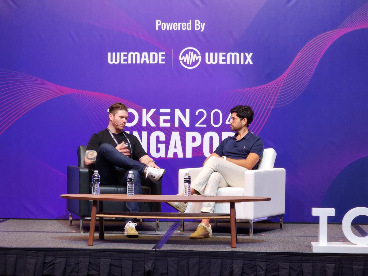 illuviumio's tweet photo. We love seeing Illuvium everywhere!🤩

Our CEO, @KieranWarwick presenting the game at @token2049 in Singapore 🔥 https://t.co/cfRDJNNhId
