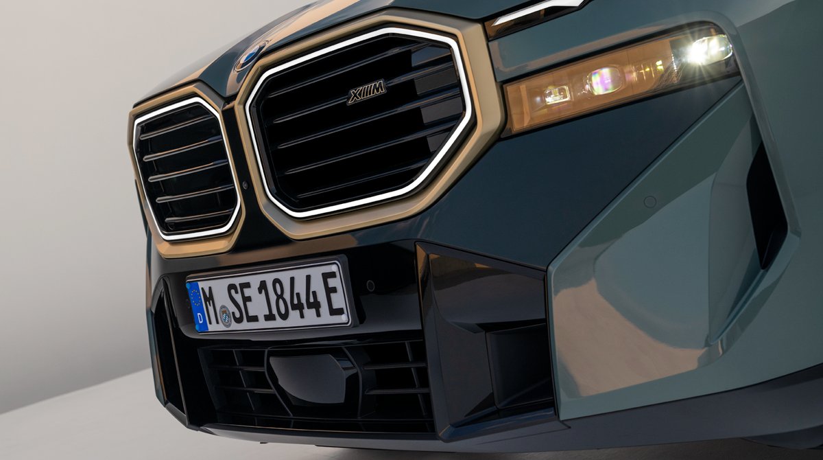 INTRODUCING the BMW XM!

🔥 The first bespoke M model since 1978!
🔥 4.4-litre twin-turbo V8 hybrid!
🔥 653hp &amp; 800Nm!
😳 2,710kg!
🤑 £145,000!

There's also a 738hp version in the works, too! 🤯 

But the question is: What are your thoughts on that HUGE illuminated grille? 👀