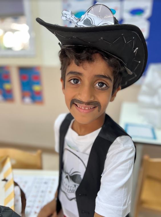 AIS_Grade2's tweet photo. Our Grade 2 students celebrating Pirate Day. #AISGrade2 #AISPrimarySch https://t.co/5UIzWKJvkA