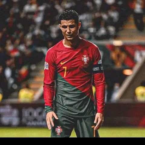 osenisa19's tweet photo. I'm not your fan but I'm sorry ehn don't cry !!!! https://t.co/n7S2KN7AeP