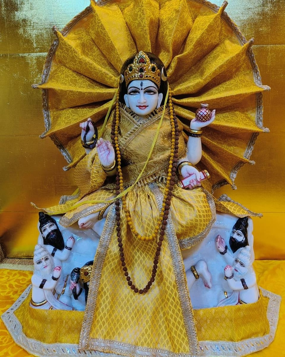 baglamukhipuja's tweet photo. पितांबराविद्या के नाम से विख्यात माँ बगलामुखी की साधना प्राय: शत्रु के भय से मुक्ति और वाकसिद्धि प्राप्त करने के लिए की जाती है। https://t.co/Yj1dMtP0cv