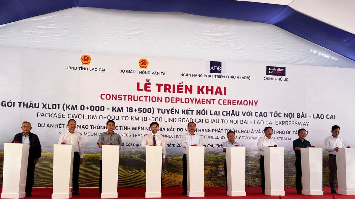 🇦🇺 contributing to 🇻🇳 transport sector with the launch of road construction package linking Lai Chau with Lao Cai–Noi Bai Expressway 🚗 
•Reduce travelling time and cost  
•Promote economic development  
•Increase regional connectivity  
#Aus4Transport
