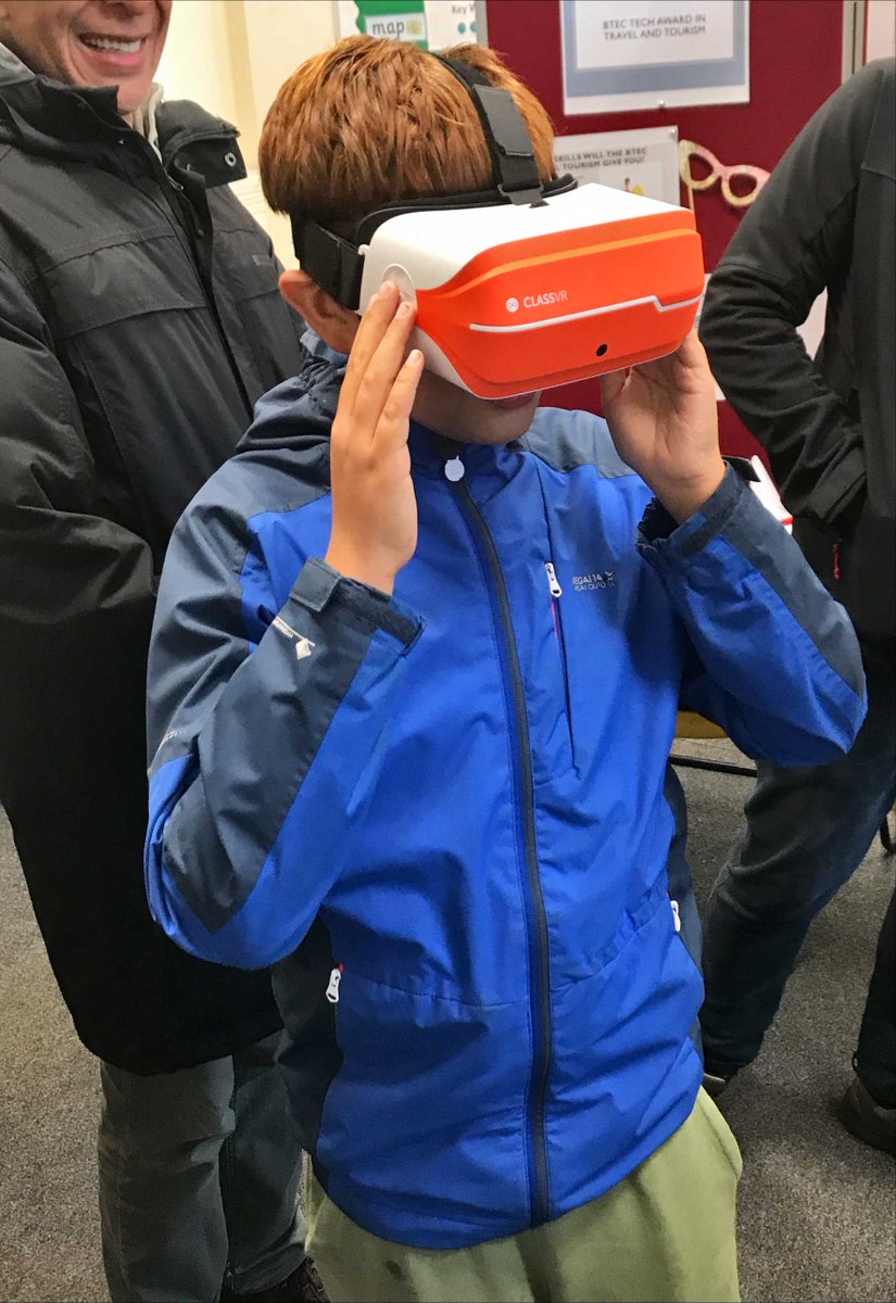 JForbesSCA's tweet photo. A wonderful night where technology was at the forefront of the Year 7 Open Evening. Thank you everyone https://t.co/HL9obonBKU