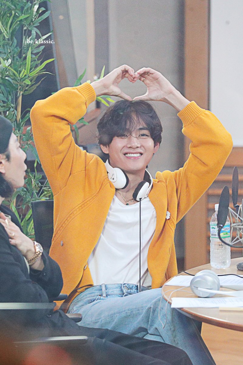 beklassic_v's tweet photo. [HD] 220927✨ #뷔 #태형 #V #Taehyung #BTS #방탄소년단 @BTS_twt https://t.co/FyWRiBb1gh