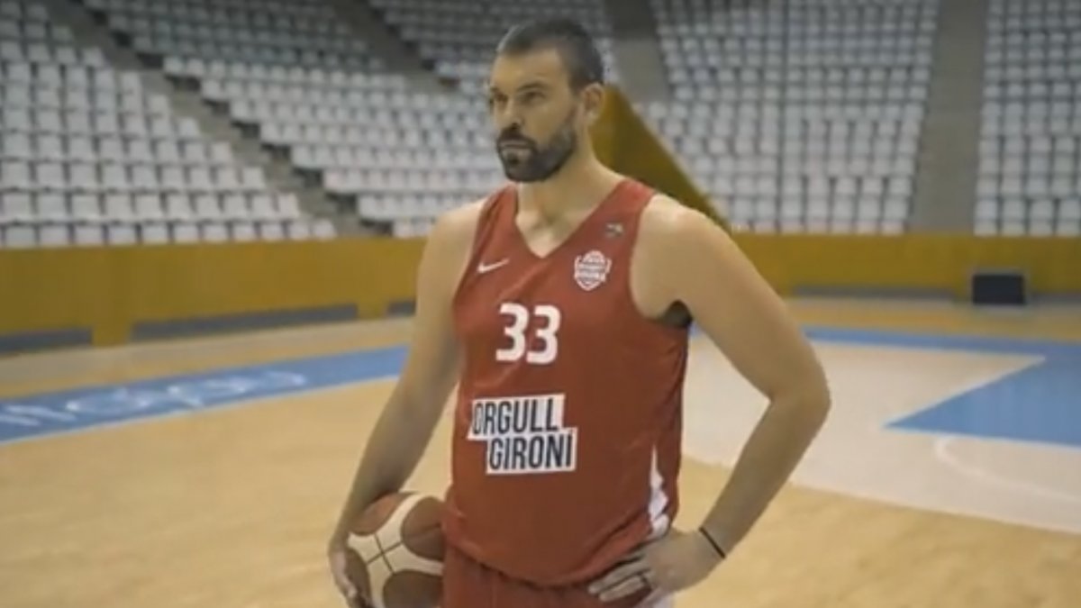 emirandasur's tweet photo. Tras el exitazo del #Eurobasket, hoy empieza la Liga ACB. Un miércoles a las 21.00 h., con el Girona de Marc Gasol y Aíto frente al Real Madrid. ¿Alguien se ha enterado? ¿Sale en los informativos, hay promos en abierto? La ACB tiene un problemón, y no es nuevo https://t.co/rhaWiKpVPp