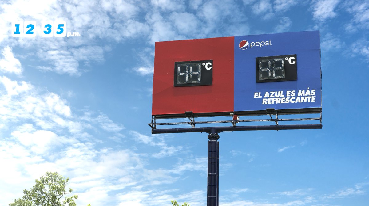 lacriaturacreat's tweet photo. Pepsi demuestra que su azul refresca más que el rojo de la competencia con esta peculiar valla publicitaria

La campaña parte de un estudio que dice que las superficies azules absorben menos radiación solar y son más frescas

Os cuento más por aquí 👉 https://t.co/2lsrNJDwcW https://t.co/cr426SgitW
