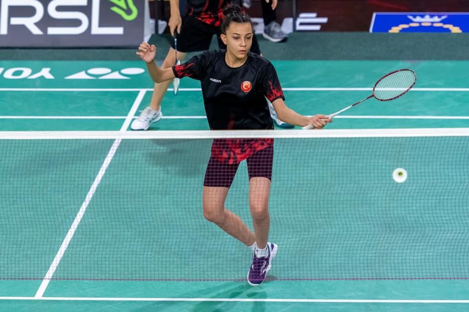 GSB_Kayseri's tweet photo. Litvanya'da düzenlenen İşitme Engelliler U19 Avrupa Badminton Şampiyonası'nda sporcumuz Tellinur Ataş ve Muhammed Mahmut Sert Mixler kategorisinde Avrupa 3.'sü olarak bronz madalya kazandı. Şampiyonada Milli Takımımız Avrupa 2.'si oldu. Tebrik ediyoruz. 👏👏👏 https://t.co/gsAFFzh8gp