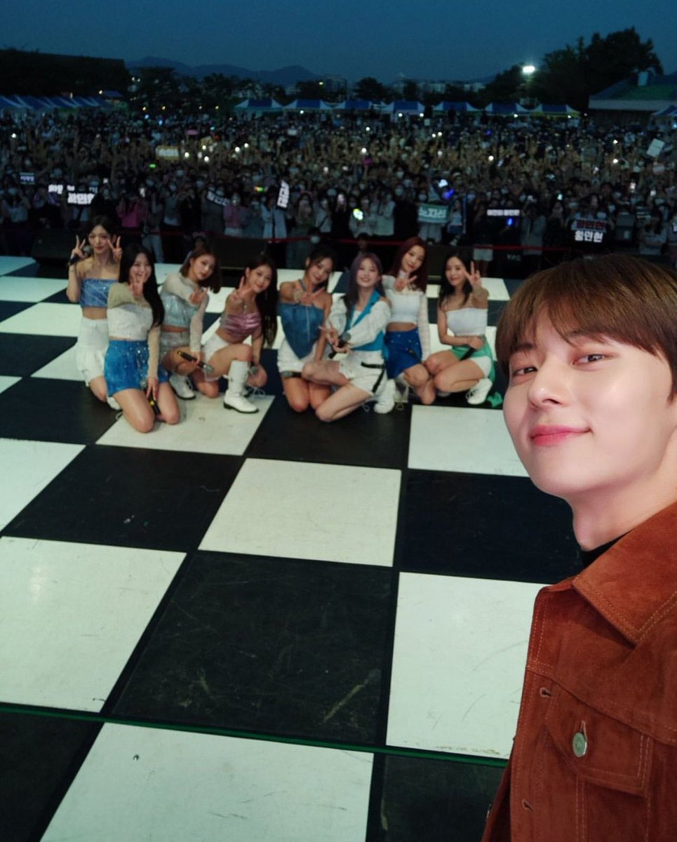 민현이 슬로건 짱..