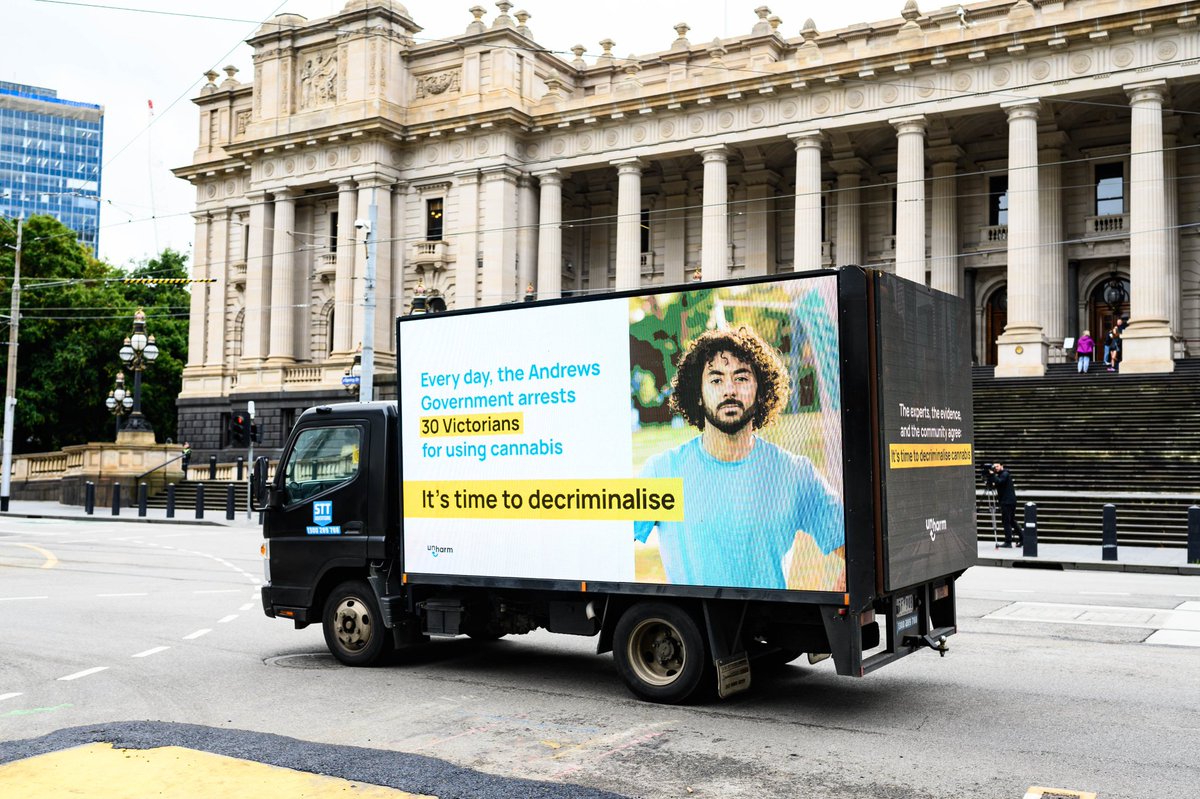 STTAdvertising's tweet image. Hitting the roads for today's @Unharmdotorg campaign launch...looking great everyone