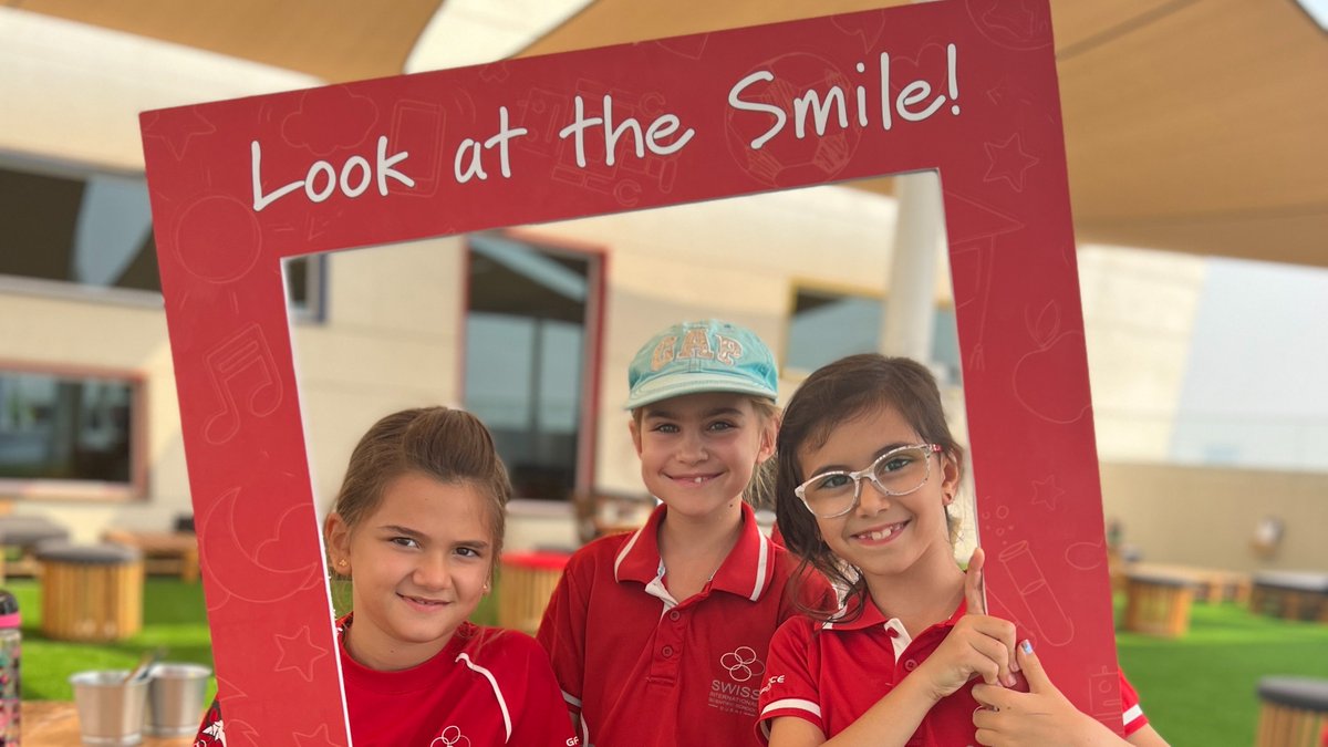 SwissIntl's tweet photo. Everyone smiles in the same language here at SISD! Day one of smiles, and we are so happy to see you all again.
#HappyDays #TimetoSmile #MasksOptional #Smiles #IBSchool #BilingualSchool #MagicintheAir #IBSchool https://t.co/6ni6baS79A