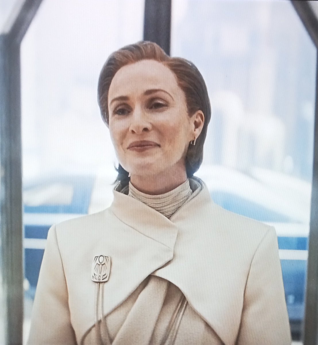 #Andor Spoilers
.
.
. 
. 
. 
WELCOME BACK GENEVIEVE O'REILLY AS MON MOTHMA