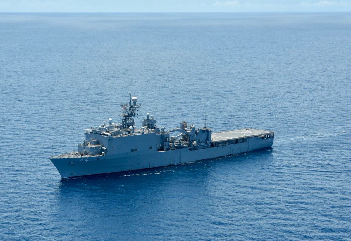 sebforeverbose's tweet photo. @NicolasMeilhan En complรฉment le 22 septembre les USA/OTAN avait ร moins de 20/40 miles nautiques des explosions:
L'USS #Kearsarge (LHD-3), l'USS #Arlington (LPD-24) et l'USS #Gunston Hall (LSD-44)
Et ils n'ont rien vu ni dรฉtectรฉ dans des zones juste ร cรดtรฉ d'eux en plus des satellites, etc? https://t.co/lpUnvKWNGG