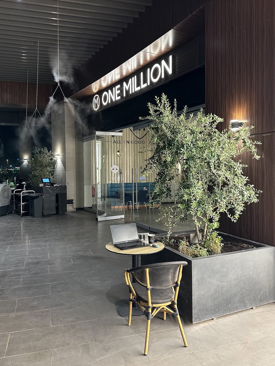 Saleh 📸🍔☕️ tweet media