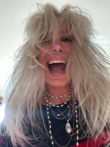 Brixsmithstart's tweet photo. Wow wow wow. Thank you so much to everyone yesterday who supported the launch of Aphrodite. I have been totally blown away by the response.
Love you all
Brix X
#brixsmith #livetour #valleyofthedolls #brixsmithlive #youthmartin #killingjoke #guitar #women #thefall #aphrodite https://t.co/aWYK3yBMBN
