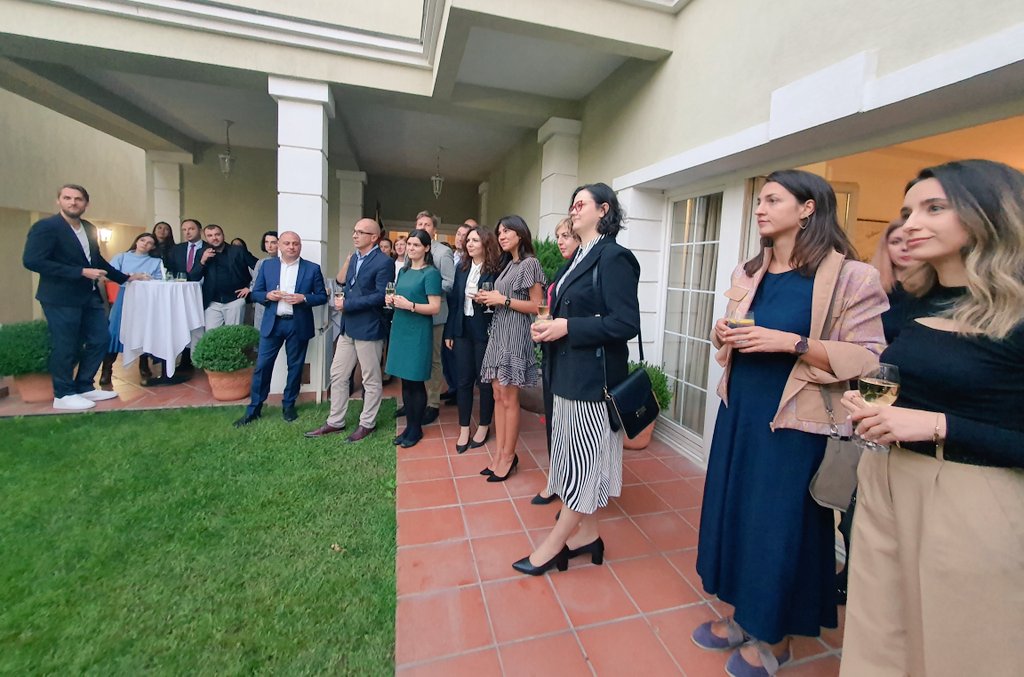 MatthewLawsonUK's tweet image. I hosted my first #Chevening reception as 🇬🇧 Ambassador to 🇲🇰. Happy to meet our alumni network full of dynamic influencers who have brought positive change locally after their one year masters in the 🇬🇧. Apply for Chevening until 1 November: chevening.org