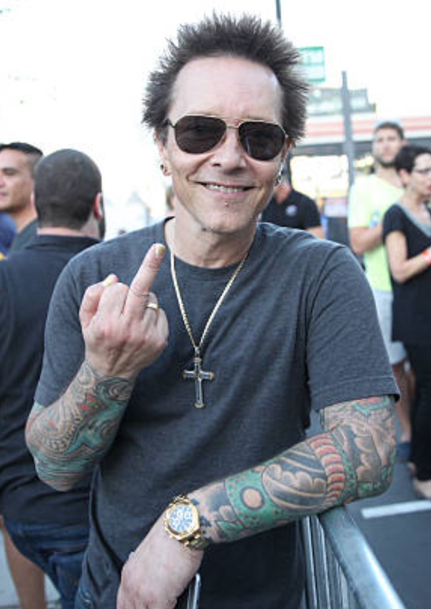 SweetSixteen68's tweet photo. #IthinkYoushouldknowthis
#MiddlefingerWednesday
#MittelfingerMittwoch
#BillyMorrison
💔...Mr. @BillyMorrison is so right !!!...💔
(( 📸 by Chelsea Lauren // 7th Annual Sunset Strip Music Festival - 09/20/2014 )) https://t.co/of2D6373CR