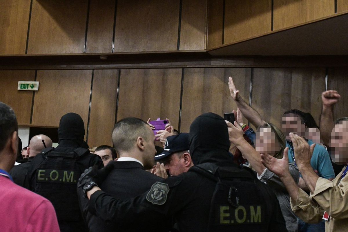 μπερναμπέο tweet media