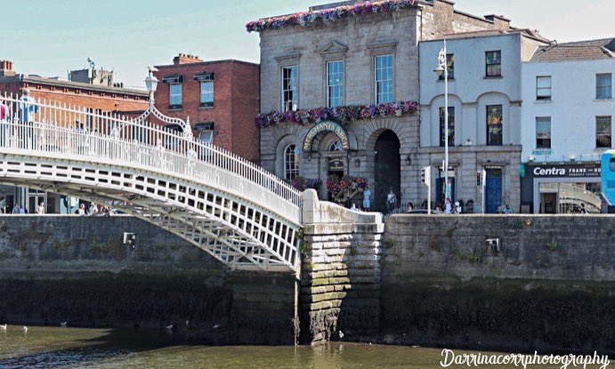 Darrinacorr's tweet photo. Just had to taken more photos of the ha’penny bridge when visiting Dublin again #Dublin #Dublincity #thehapennybridge #discoverdublin #visitdublin #lovedublin #dublinexplore #armaghgirlindublin https://t.co/ikPeTRJSYU