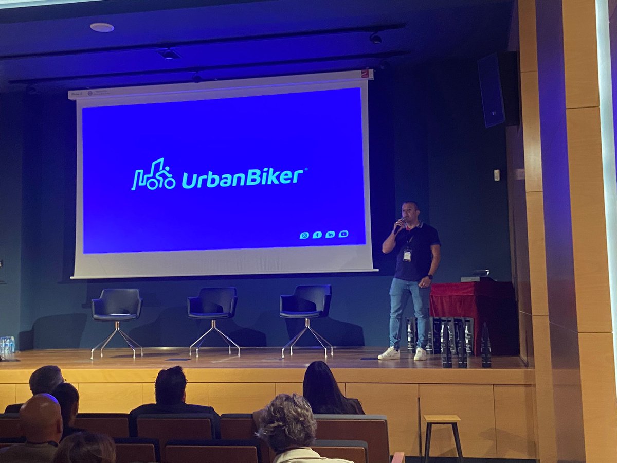 Ecommerce_es's tweet image. 💯 #StartupMoment II con Jorge Cabal Prieto, CMO de @Urbanbikers. ¡Ahora conoceremos el caso de éxito de este joven proyecto #ecommerce leonés! 

#EcommerceTourLeón