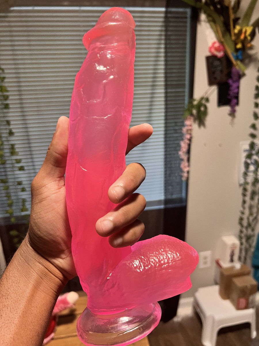 CSohimi's tweet image. 31 cm huge pink dildo

Get it here from amazon:
amzla.com/u7ol63xlwswz