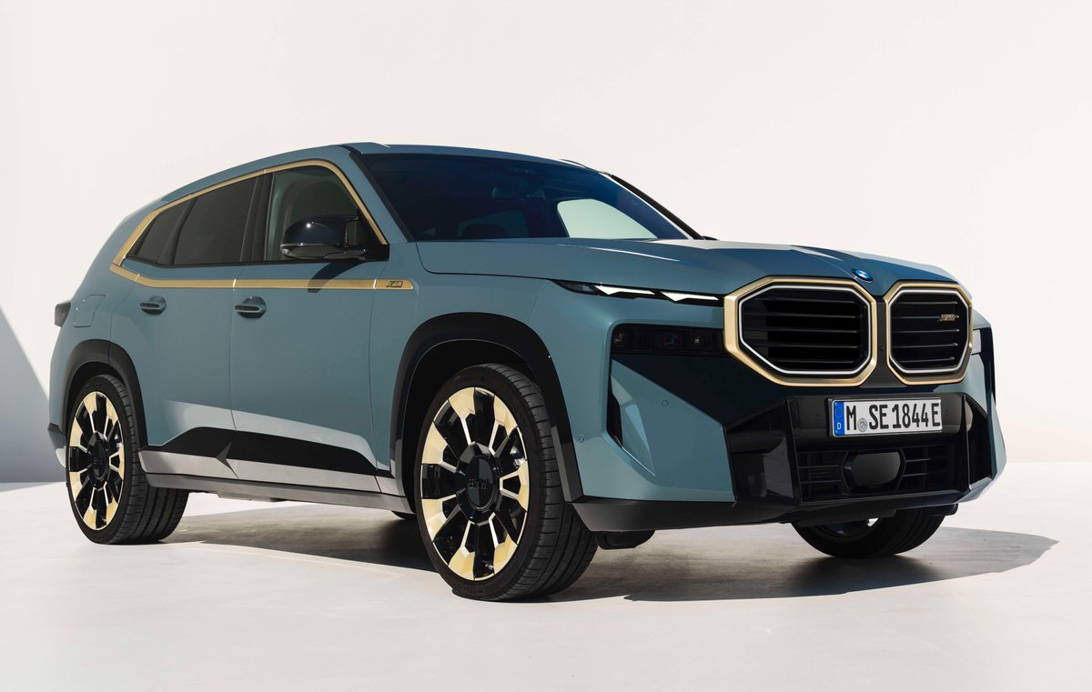 Motorscribe's tweet photo. Saw the new BMW XM in a closed room a couple of months ago. Surprised they actually let it out. Still, if you want a rose gold tinted, 2,750kg plug-in hybrid V8 with a snout that lights up, knock yourself out. Seriously, knock yourself out. https://t.co/R1GwKtcyCd