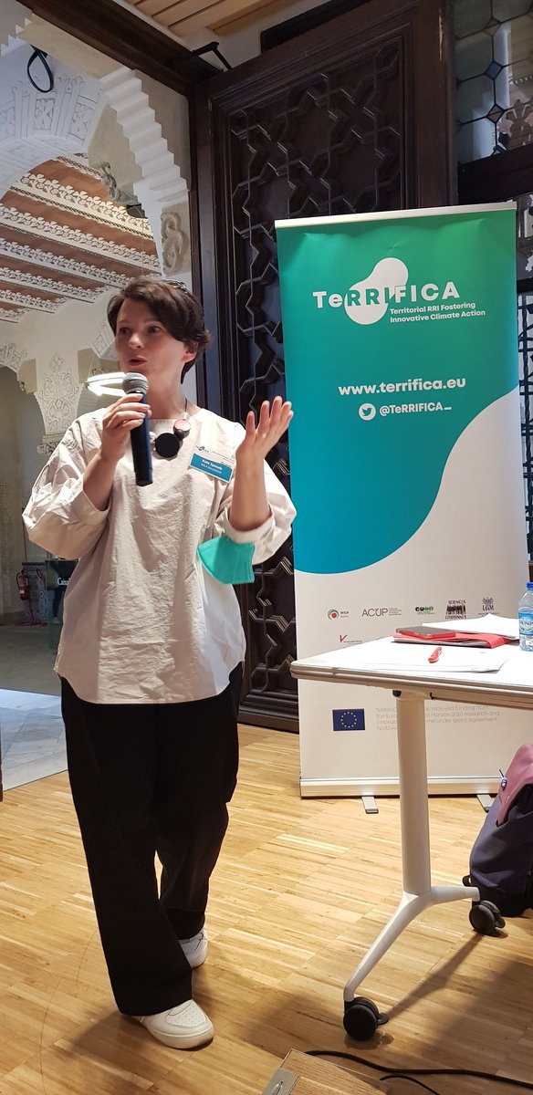 fortuny's tweet photo. First day of our @TeRRIFICA_ International Summer School in Barcelona, as part of #ESDW2022 and #Act4SDGs activities.
#RRI #SDG #HorizonEU #ScienceShops
Exchange of knowledge and experiences on #ClimateAction between citizens, students and professionals from many parts of Europe https://t.co/mViU11KEcK