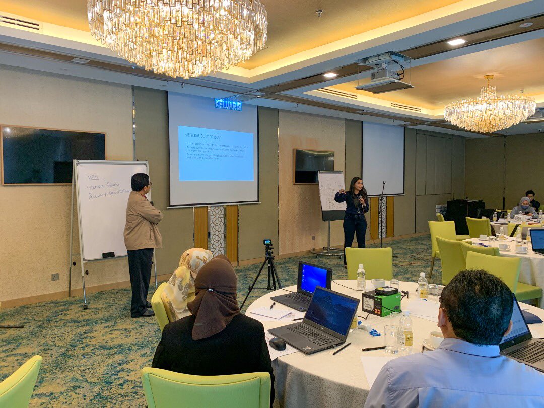 FuturiseMY's tweet photo. Futurise conducted a workshop with @MOTMalaysia, government agencies, stakeholders, and universities on the development of AV Passenger Service Safety Guideline that is expected to be published by the end of the year.

#MyAV #AutonomousVehicle #Transport https://t.co/iKRv5Rs290