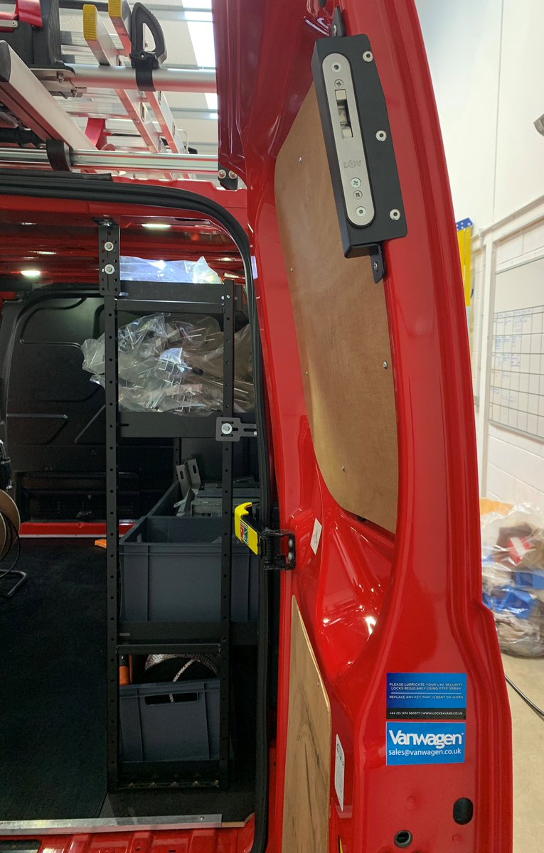 vanwagenuk's tweet image. Ford Custom fitted with L4V hook dead locks in high position on the sliding door and rear door.

This is the bare minimum that any Ford owner should be fitting to their van.

#vancrime #securitylocks #hooklocks #vansecurity
#vanwagen #deadlocks #customercare #letstalk #fordcustom