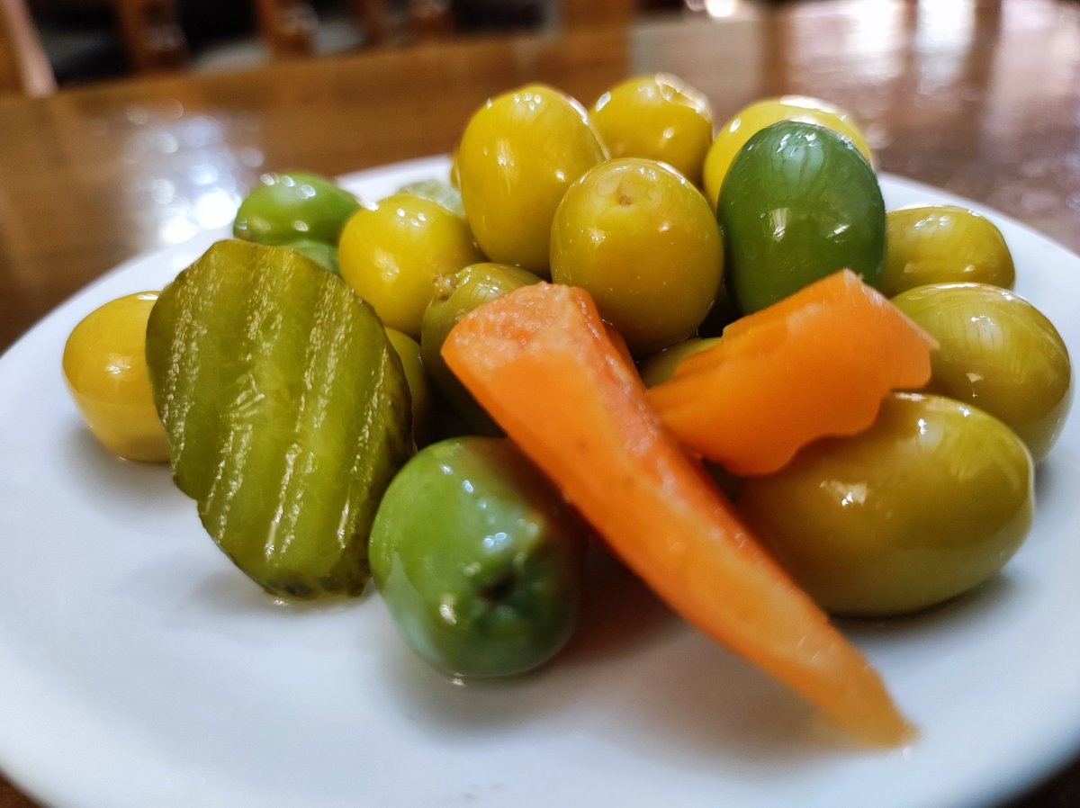 Cromatismes sense matisos.

#OlivesDelsPoblesDeMoatros #EsmorzarsDelsPoblesDeMoatros