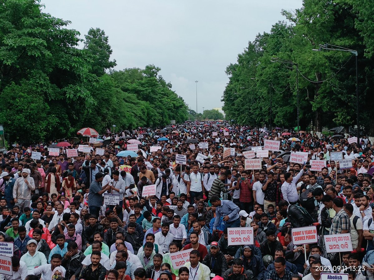 OGCEA's tweet image. Your promise was rainbow of our hope,
Your 15days was key to unlock our smile,
Fulfill your Promise, Give a new morning to 70k employees &amp;amp; their families,
Give a reason to shout our “Bijuputra Nabin” is CM No-1.
@CMO_Odisha @MoSarkar5T @pranabpdas @SecyChief
@FdOdisha @gapg_dept