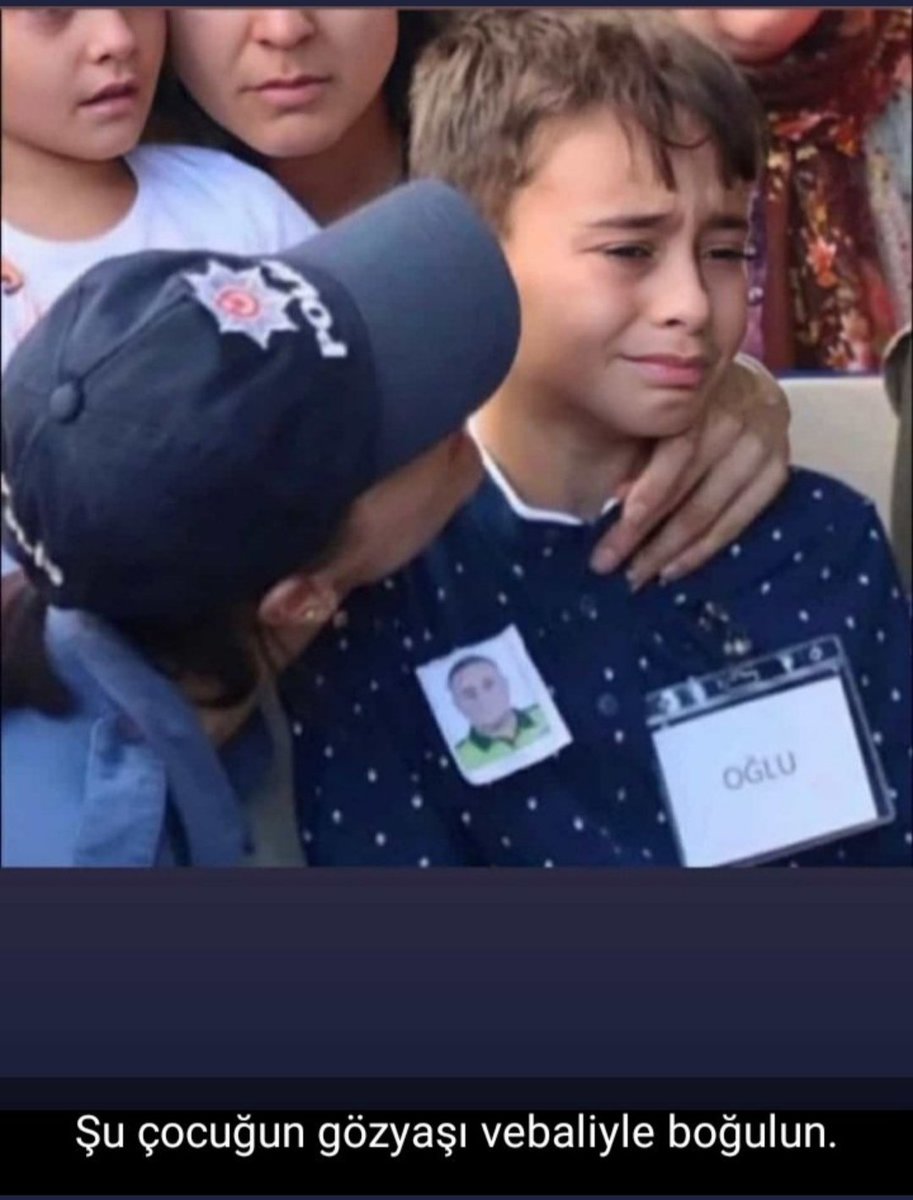 Erbertoo's tweet photo. Seni çaresiz bırakanlar Allah'ından bulsun yüreğindeki Ateş hepimizin ateşi  babasız geçecek bir ömür Rabbim yardımcın olsun.Aslanın oğlu aslan. #Çaresizbakışlar https://t.co/S7fiTByACk