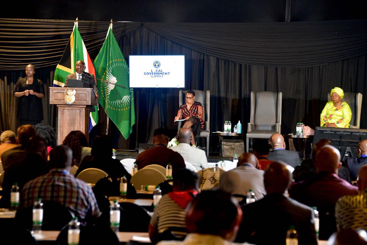 PresidencyZA's tweet photo. [PHOTOS]: President @CyrilRamaphosa with  Minister Nkosazana @DlaminiZuma and Deputy Minister Thembi Nkadimeng of  Cooperative Governance &amp; Traditional Affairs during the National Local Government Summit hosted by CoGTA at the Birchwood Conference Centre in Gauteng. #LGSummit https://t.co/Hg8lNx2NBJ
