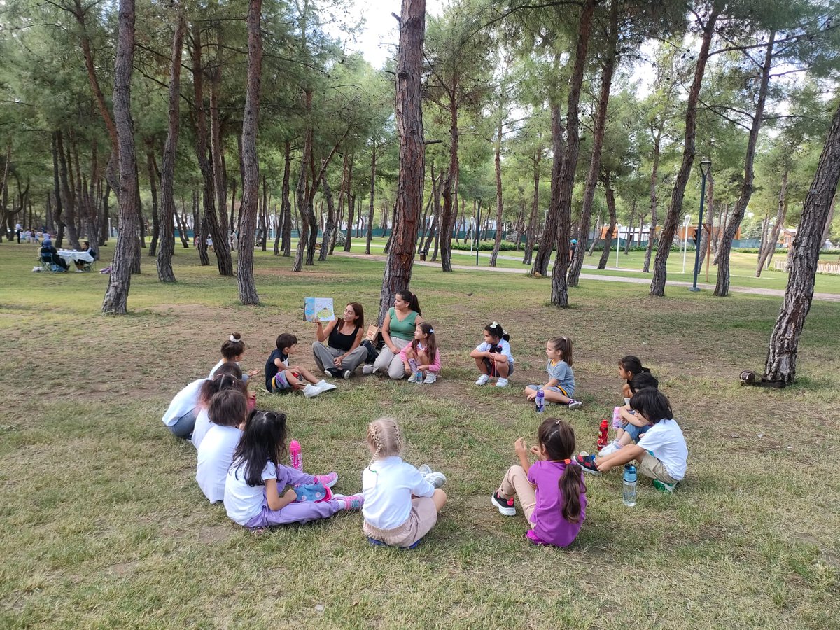 Mavi bulutlarin altinda yeşil örtünün üstünde 🍃🌲🌳🌾

<a href="/nilcicek/">Nil Çiçek</a> <a href="/ardaergez/">Arda ERGEZ</a> <a href="/Ebru_Divrik/">Ebru Divrik</a> <a href="/UgurOkullari/">Uğur Okulları</a> <a href="/meltemsaricii/">Meltem Duygu SARICI</a>