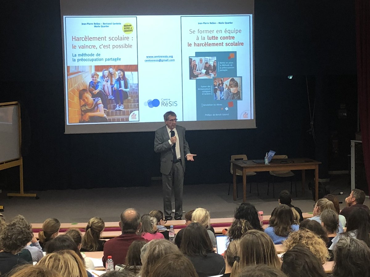 DelphineEc56's tweet photo. Nvlle session de formation à la Méthode de Préoccupation Partagée pour les enseignants et personnels de l’EC56. Pour stopper rapidement une situation de harcèlement.Importance d’avoir un adulte dans l’établissement sur qui compter, qui ne juge pas et qui n’incrimine pas. https://t.co/fV6FLyH7m1